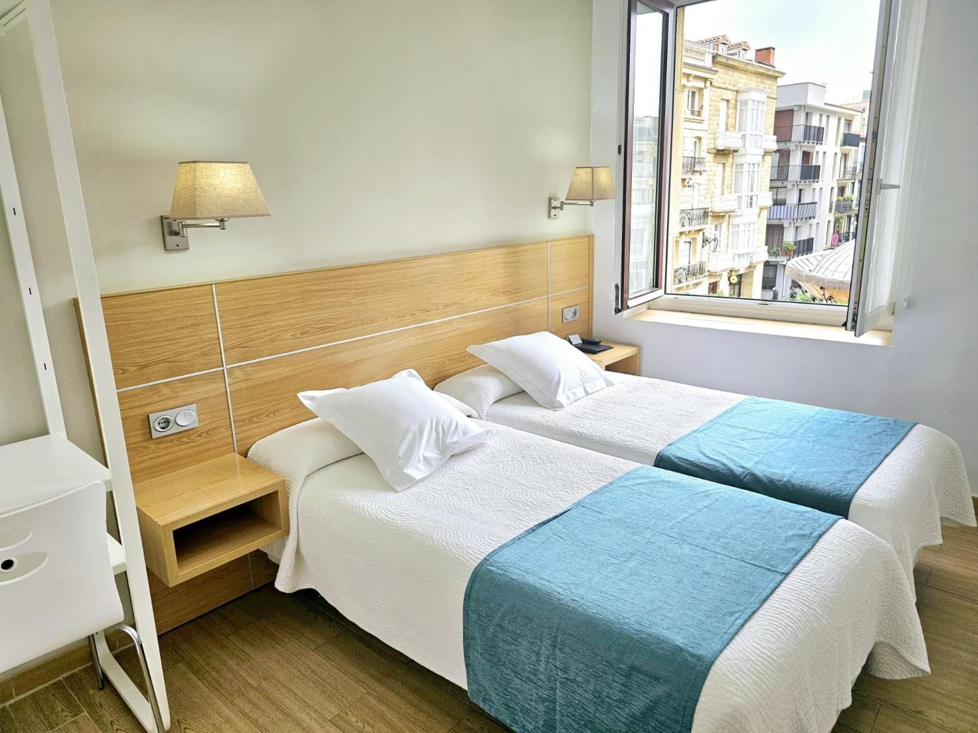 Hotel Musika Plaza Zarautz Exterior foto